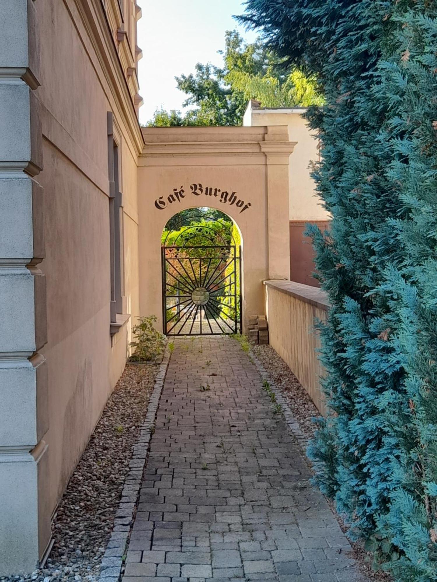 Burghof Ferienwohnungen Goerlitz Esterno foto